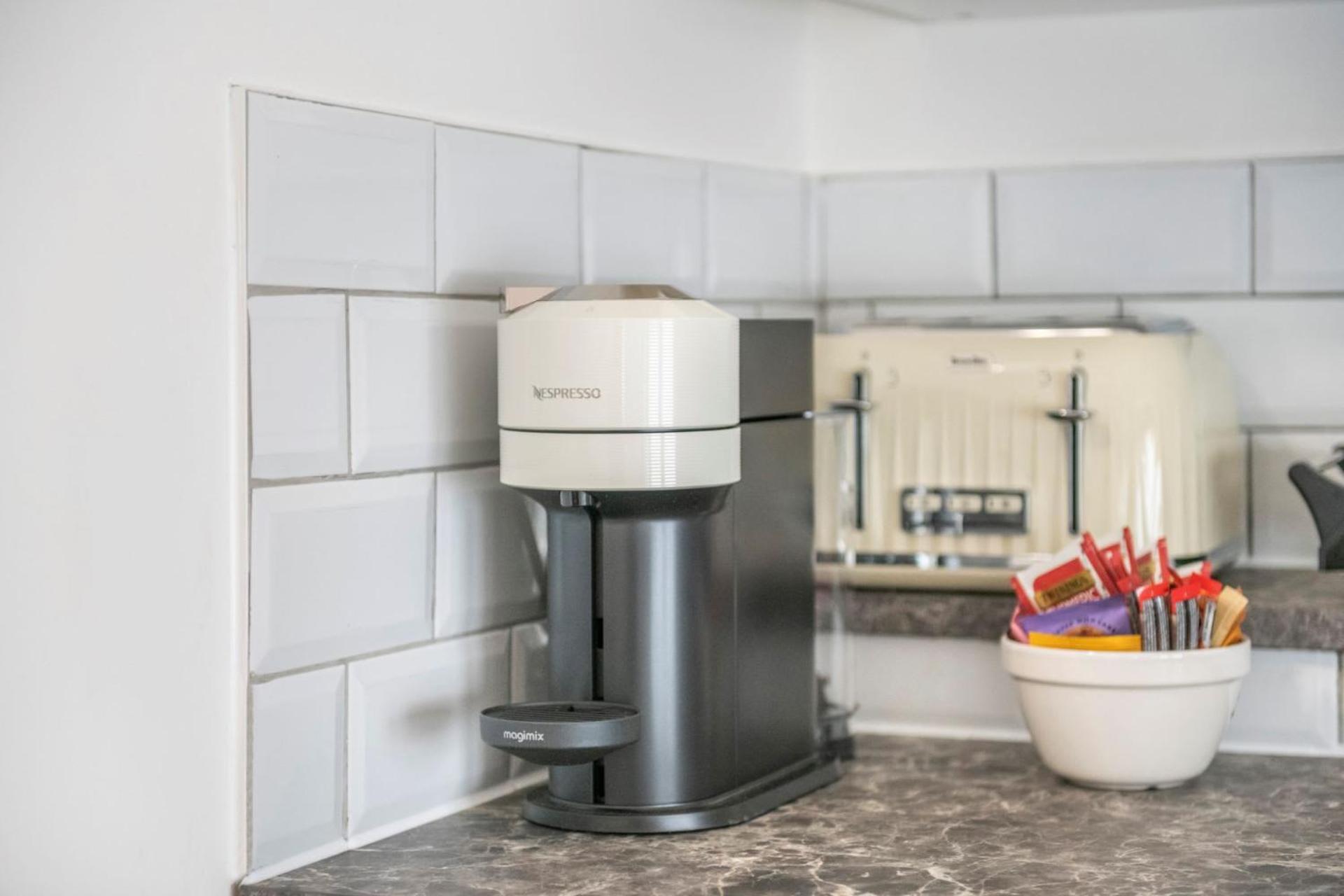 Apartament The Cutesy - Fitzrovia - By Frankie Says Londyn Zewnętrze zdjęcie